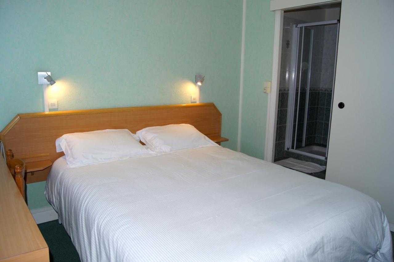 Hotel Le Lyon Bron Buitenkant foto